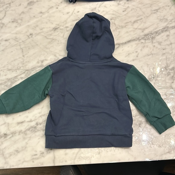 Joe Fresh 2T toddler hoodie - Picture 4 of 5